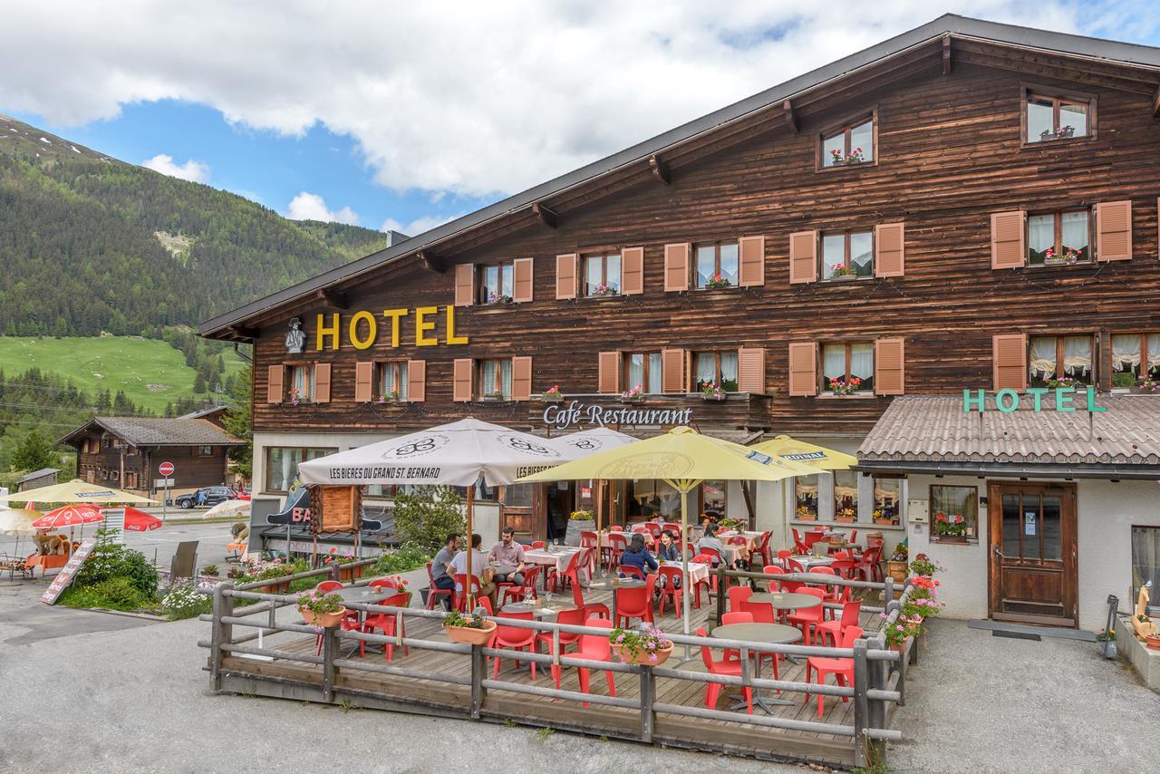 Au Bivouac De Napoleon Et Spa Hotel Bourg-Saint-Pierre Exterior photo